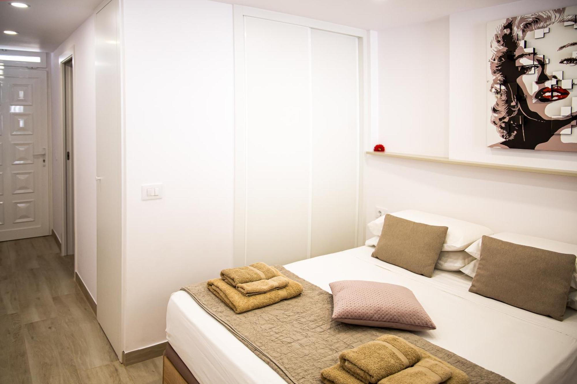 Luxury Suite Borinquen With Parking And Swimming Pool Playa de las Americas  Exterior photo
